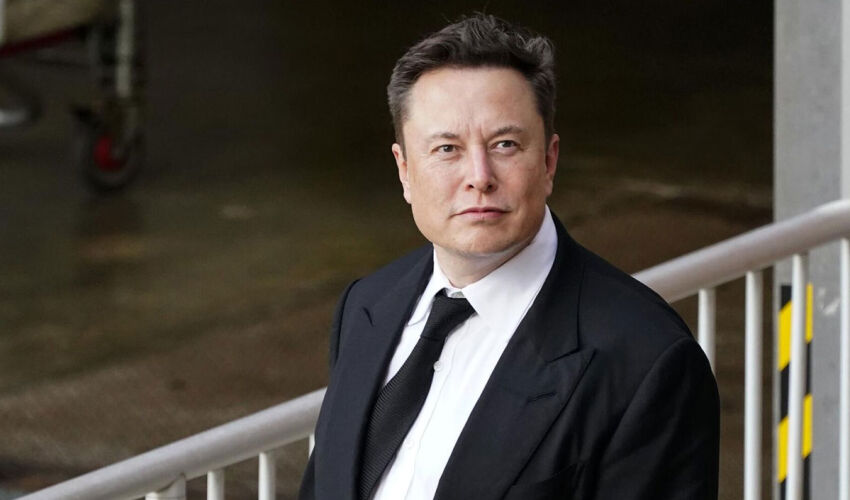 Ilon Musk puts Grok Build into daily updates mode Ilon Musk