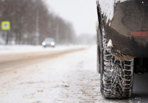 Autoritățile reacționează la condițiile meteorologice dificile