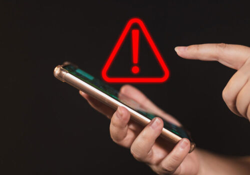 Apelurile provenite de la numere false vor fi blocate Apelurile provenite de la numere false vor fi blocate