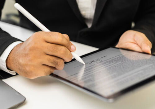 Moldova dezvoltă o platformă e-Notariat