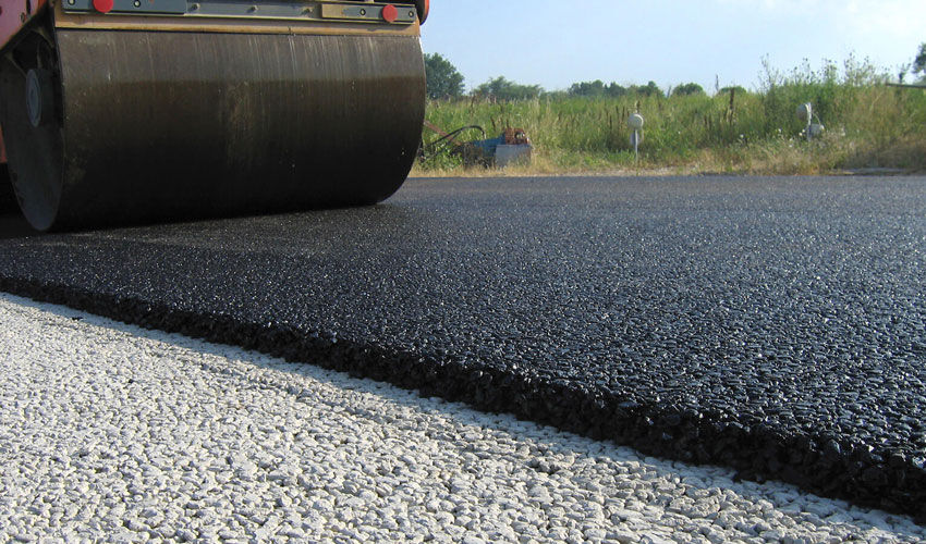 Bitumen from Romania will help Moldovan roads to become European roads Bitumen from Romania will help Moldovan roads to become European roads
