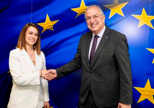 Conducătorii MAIA și ANSA au prezentat la Bruxelles un raport privind progresele înregistrate în procesul de integrare europeană Conducătorii MAIA și ANSA au prezentat la Bruxelles un raport privind progresele înregistrate în procesul de integrare europeană