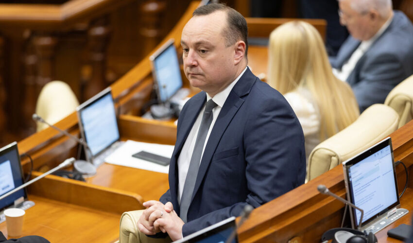 Opoziția creează un grup pentru investigarea activității întreprinderilor de stat Vlad Batryncha