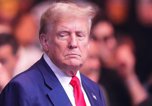 Трамп заявил, что США ведут с Ираном мирные переговоры. Тегеран назвал это ложью