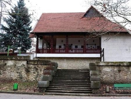 Город пытается отстоять «зеленую зону» Город пытается отстоять «зеленую зону»