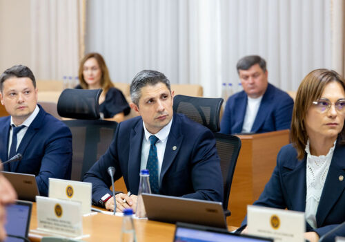 Guvernul trece procedurile judiciare în format digital