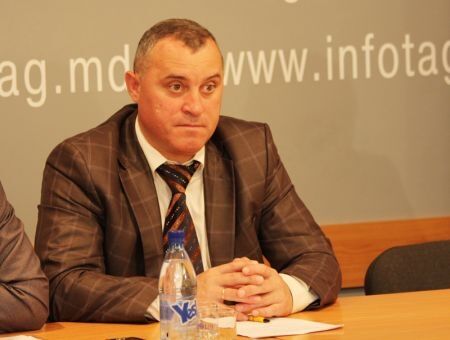 С отсрочкой в два месяца С отсрочкой в два месяца