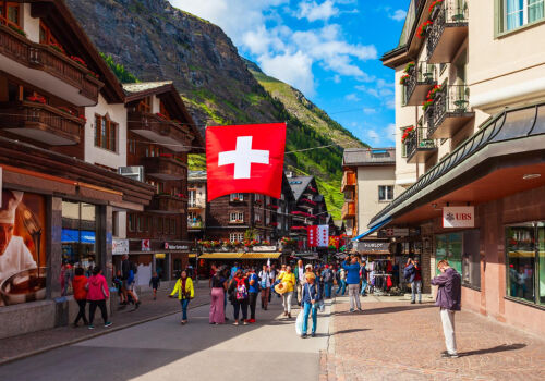 Elveția pregătește un referendum privind reducerea populației țării Elveția pregătește un referendum privind reducerea populației țării