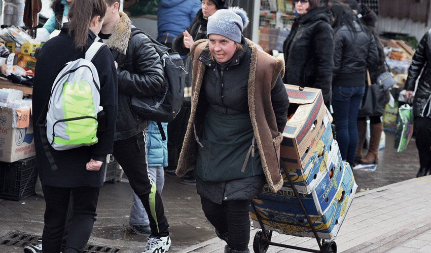 În Moldova, cei bogați devin mai bogați, cei săraci devin mai săraci În Moldova, cei bogați devin mai bogați, cei săraci devin mai săraci