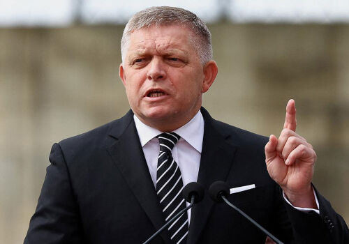 „Acum nu este momentul”: Fico a criticat inițiativa UE privind Ucraina