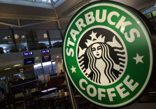 Starbucks va reduce încă 300 de locuri de muncă – pentru a treia oară în 1,5 ani