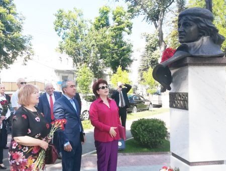 «И слово светом проросло»