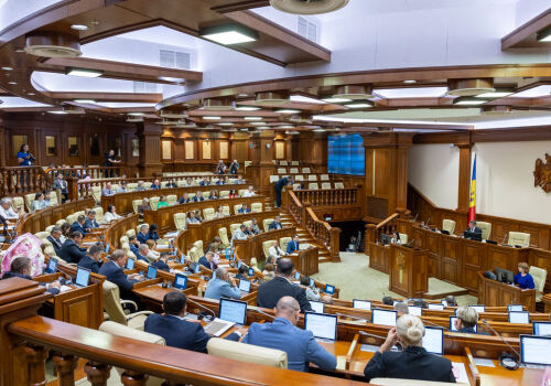Суды переходят на электронный формат