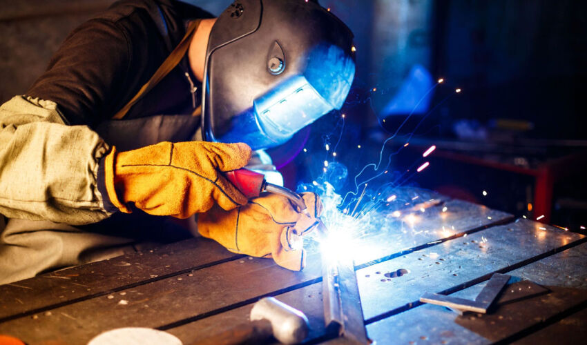 Industria nu avansează suficient de repede sudor