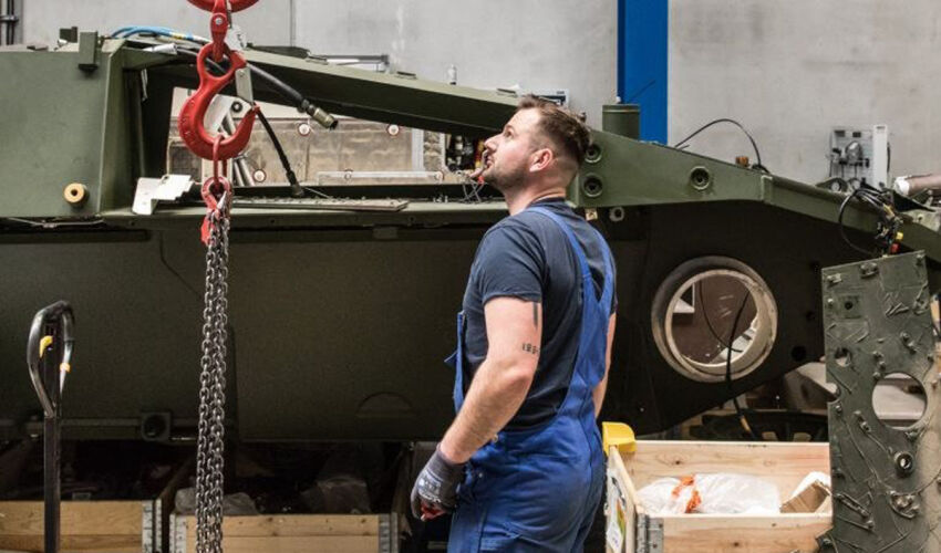 Producția de vehicule blindate la Rheinmetall © Stephan Pramme