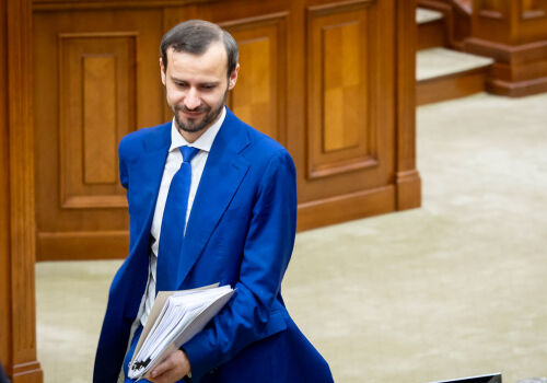 Комиссии по расследованию деятельности госпредприятий продлят срок работы