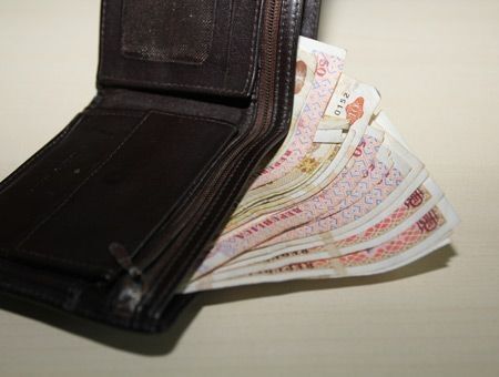У физлиц денег стало больше, у юрлиц — меньше