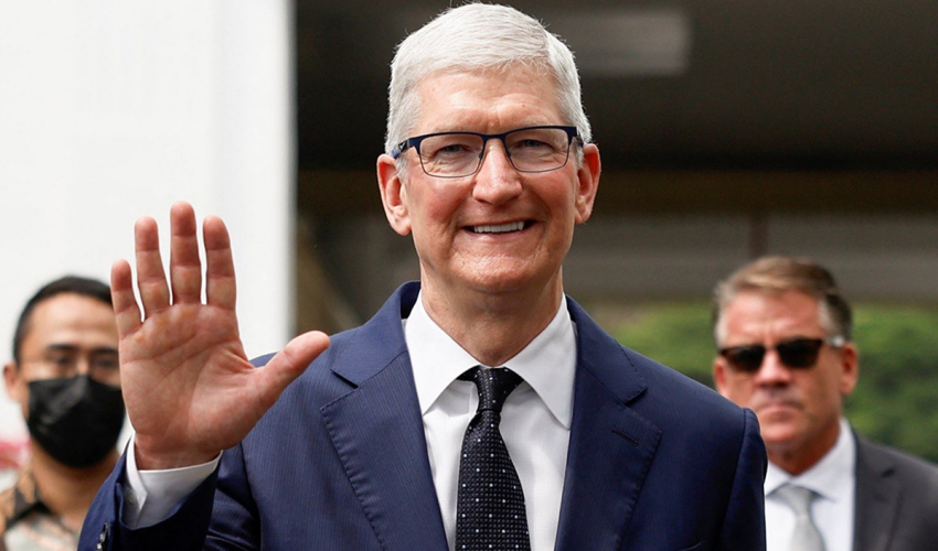 Apple Changes CEOs: Legendary Tim Cook Quadrupled Revenue Tim Cook