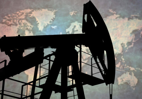 Prețul țițeiului Brent a depășit 126 de dolari