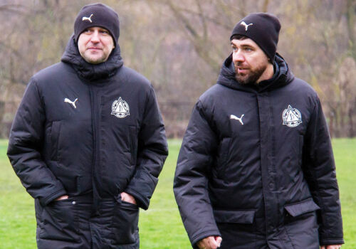 Minus doi, șase în minte