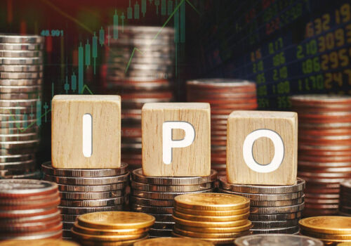Cel mai mare IPO din 2026: producătorul de cipuri Cerebras Systems strânge 5,55 miliarde de dolari