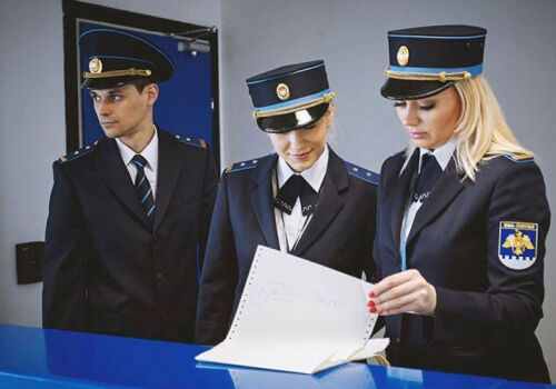 Бизнес осваивает «цифровую таможню» Бизнес осваивает «цифровую таможню»