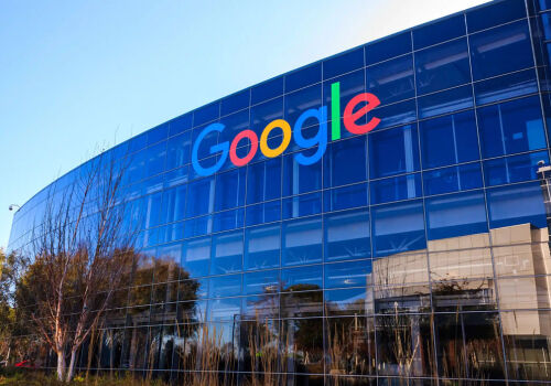 Alphabet caută 80 de miliarde de dolari pentru inteligența artificială pe fondul lipsei resurselor de calcul