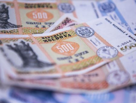 Рост зарплат ушел от реальности