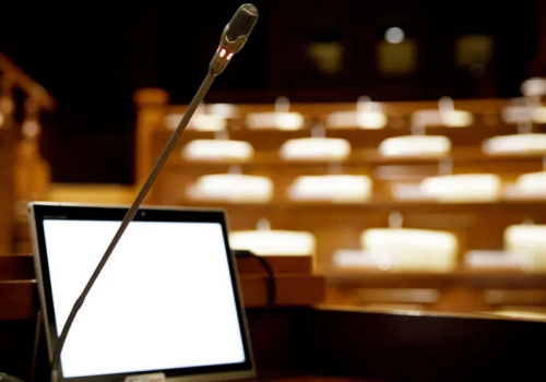 Noua lege pentru mass-media: reguli pentru piață, transparență și concentrarea presei Noua lege pentru mass-media: reguli pentru piață, transparență și concentrarea presei