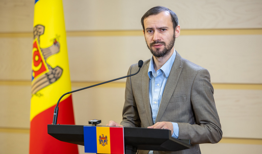 Dinu Plîngău