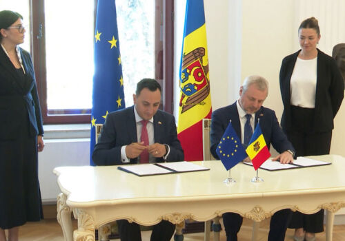 Cultural figures gain access to 2.44 billion euros