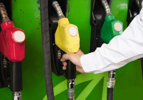 АЗС попали под проверки из-за замерзшего дизеля АЗС попали под проверки из-за замерзшего дизеля