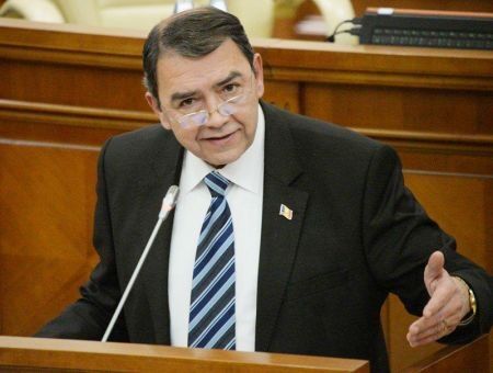 Госуправление поддержало ВВП Госуправление поддержало ВВП