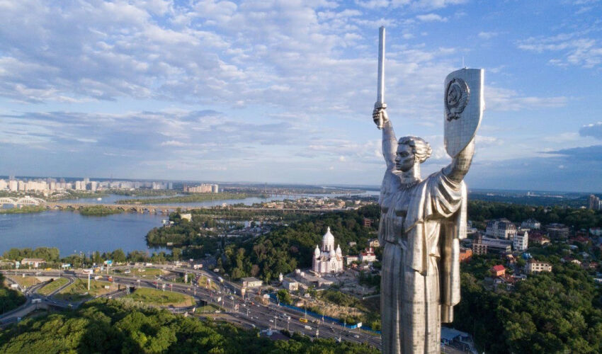 Foreigners warned to leave Kiev Kiev