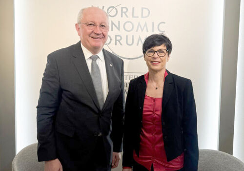 Власти надеются на транш от ЕС после 1 марта Власти надеются на транш от ЕС после 1 марта