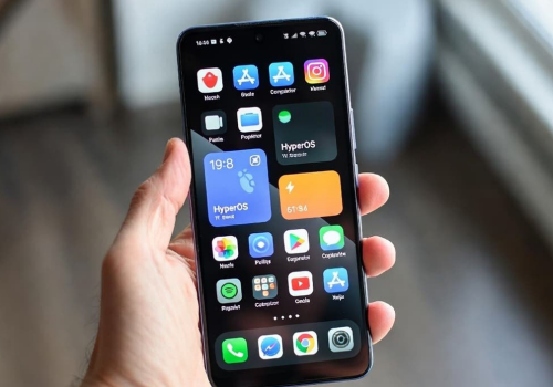 Xiaomi is cutting its smartphone shipment target by 30%
