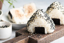 A Japanese doctor opened a store in Moldova where he sells onigiri