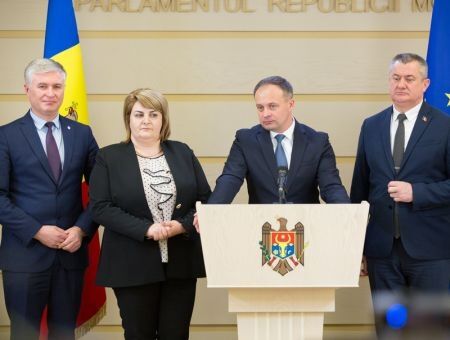 Турбулентность в парламенте