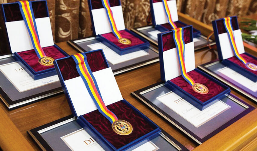Guvernul a aprobat componența comisiei de decernare a Premiului Național Premiul național