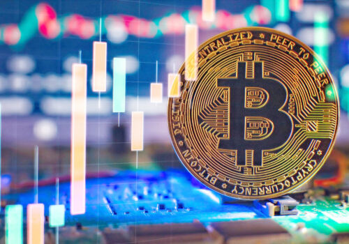 Bitcoin crește peste 71.000 de dolari pe fondul unui armistițiu de două săptămâni între SUA și Iran