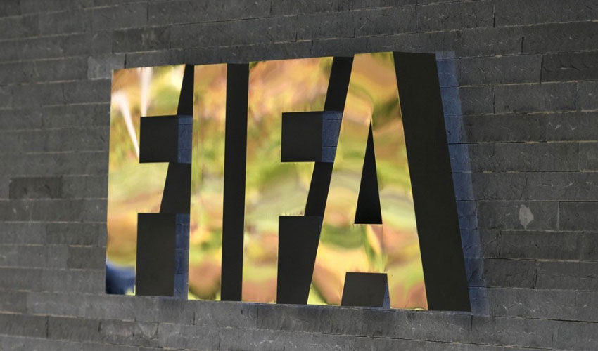 Иск на €5 млрд подан против FIFA Иск на €5 млрд подан против FIFA