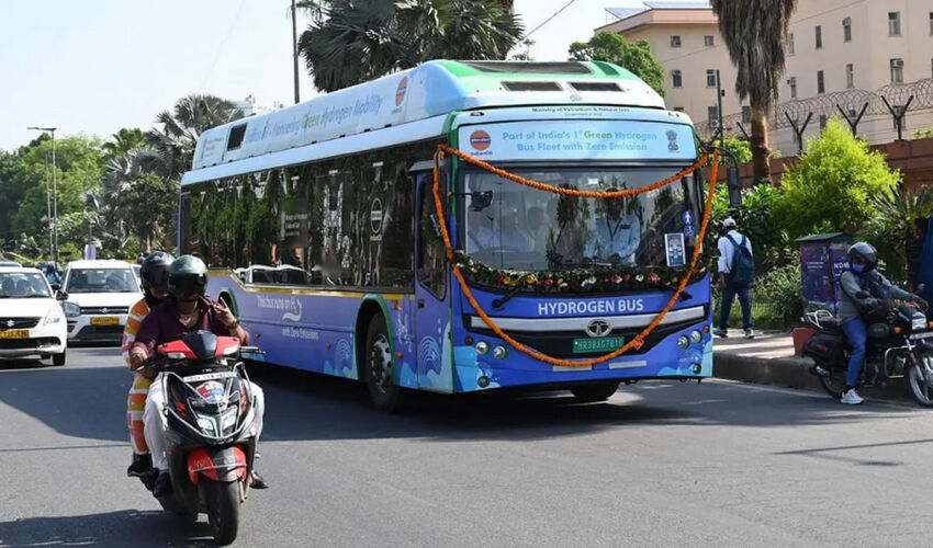hydrogen bus