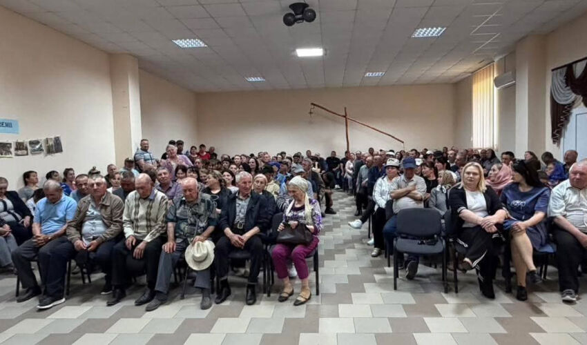 Local reform: numbers in the registers do not add up meeting in Petresti commune