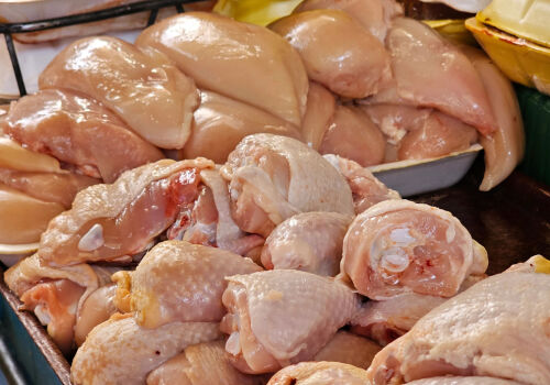 ANSA приподнимает шлагбаум для мяса птицы из Украины