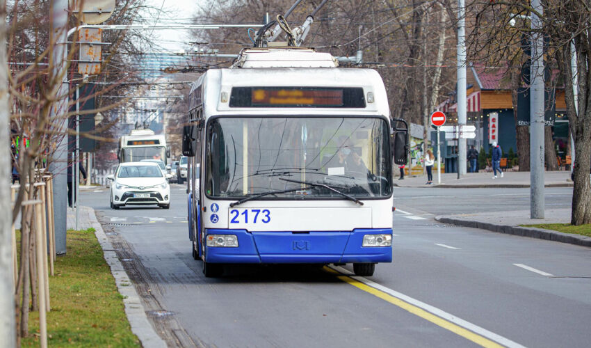 Făleşti City Hall compensates residents for the increase in public transportation fares public transportation