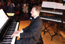 „Piano Dialogue” în opt mâini