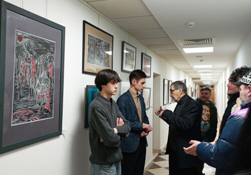 «MONOCROM» обогатил палитру художников