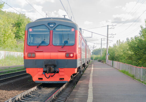 Guvernul a împărțit calea ferată din Moldova