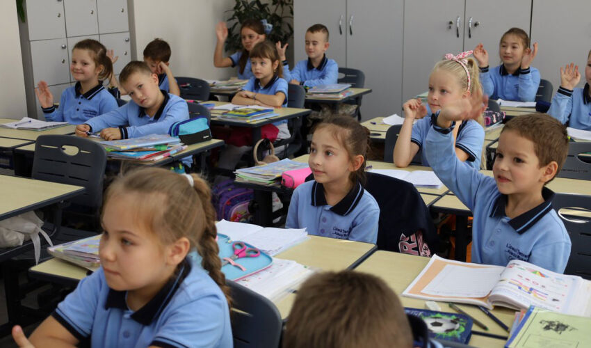 La liceul „Adrian Păunescu” din capitală se vor deschide clase Waldorf Liceul Horizon