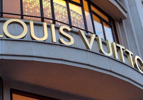Gigantul modei LVMH pierde profit